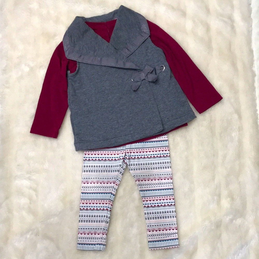 EUC |  Tahari Baby gray bow vest outfit with patterned leggings